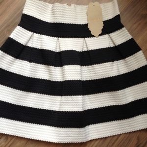 Neslay Designer A Line Striped Skirt L